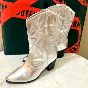 Silver Country Western boots NWT